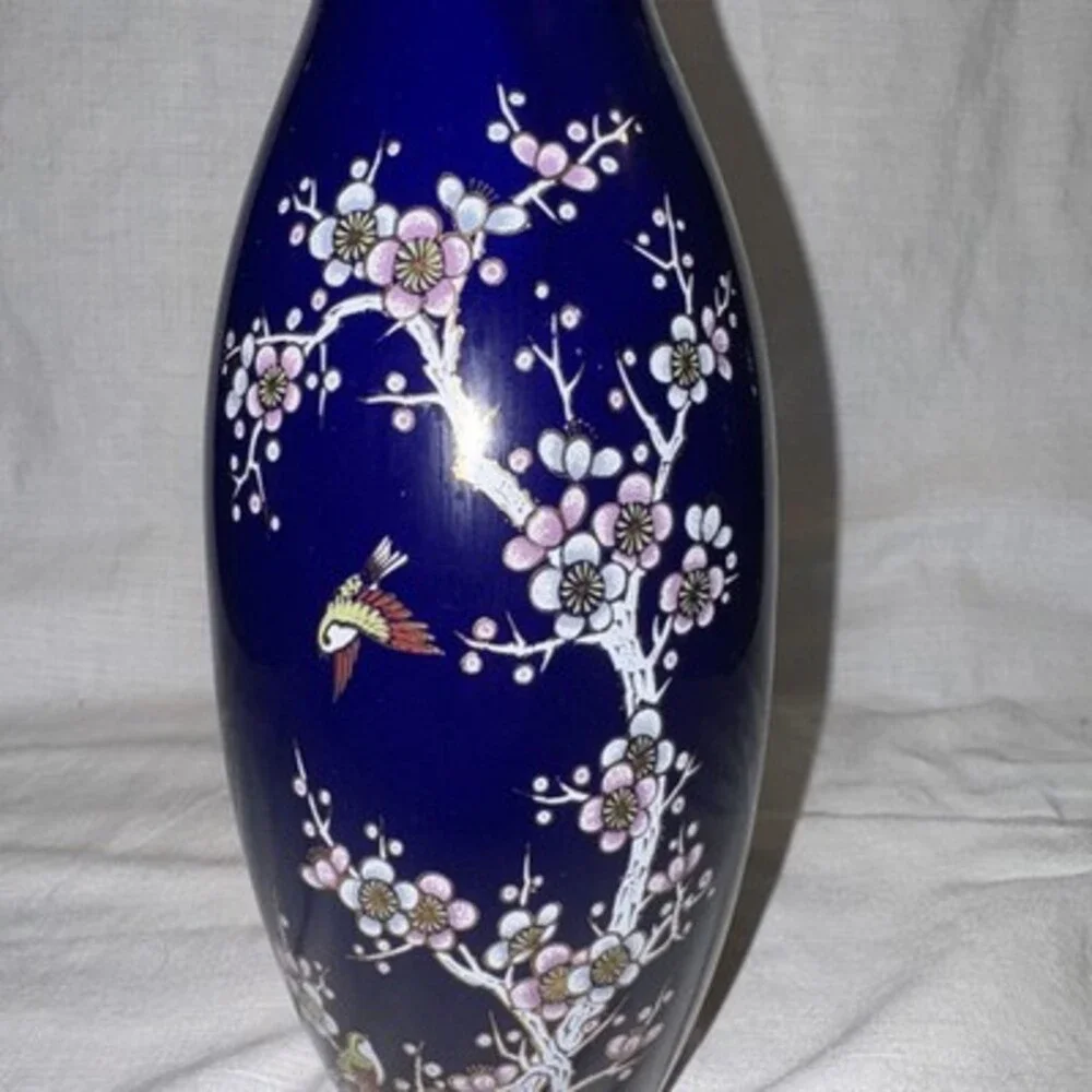 Yamato Japan Porcelain Cobalt Blue Cherry Blossoms Bird Floral Gold Rimmed Vase.